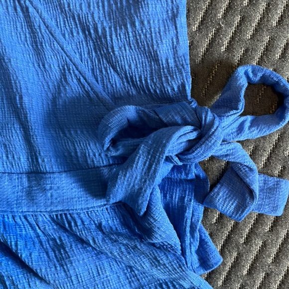Wrap shirt from Banana Republic. Blue, size XS - Picture 6 of 7